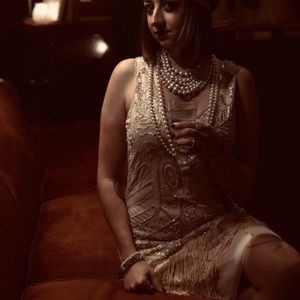 Flapper dress. 1920s style.